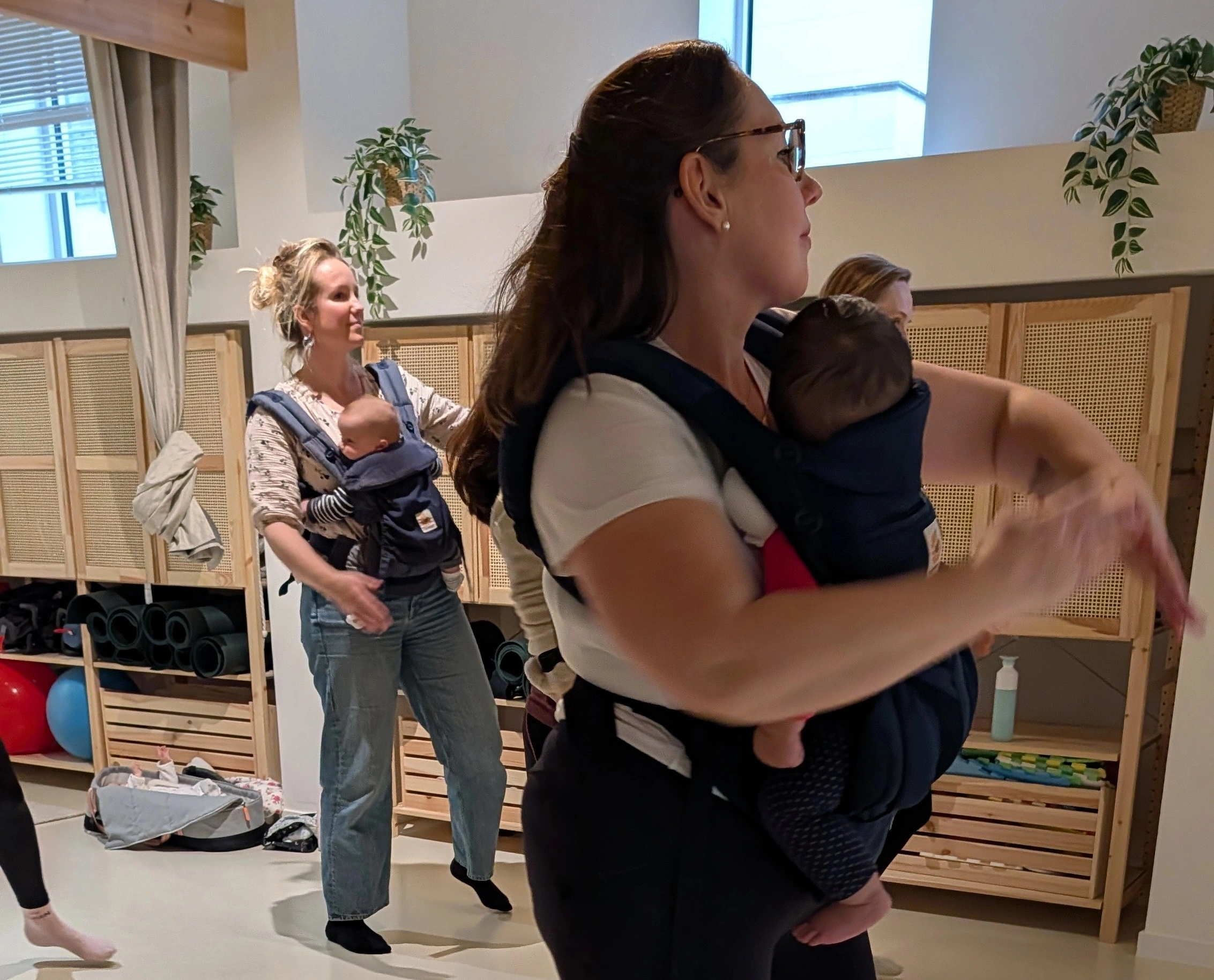 Mom-baby-dance
